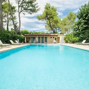 De Domaine Du Deves 4* Noves
