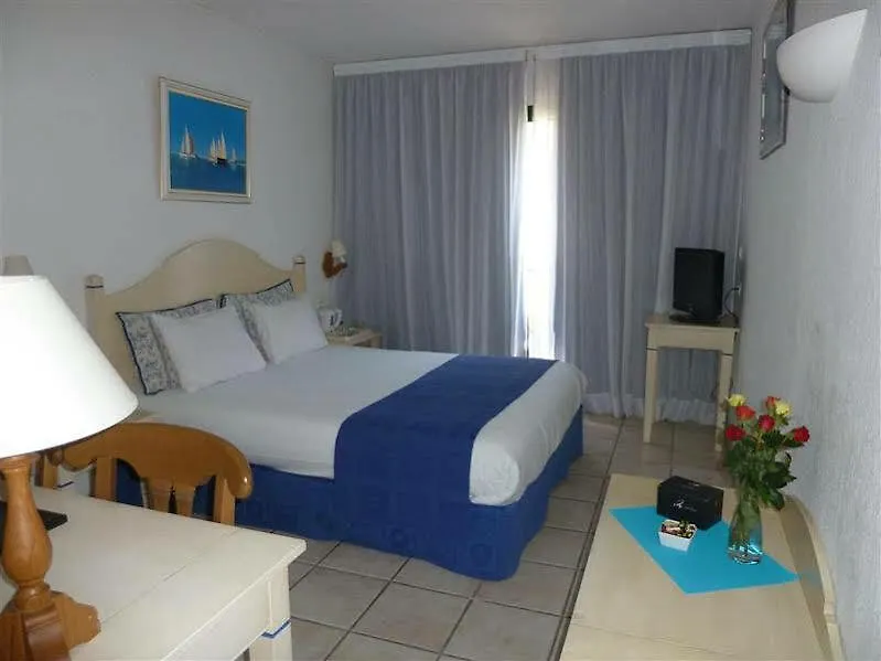 *** Hotel Best Western Gemenos en Provence Francia